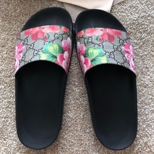 Gucci blooms slides Size 36